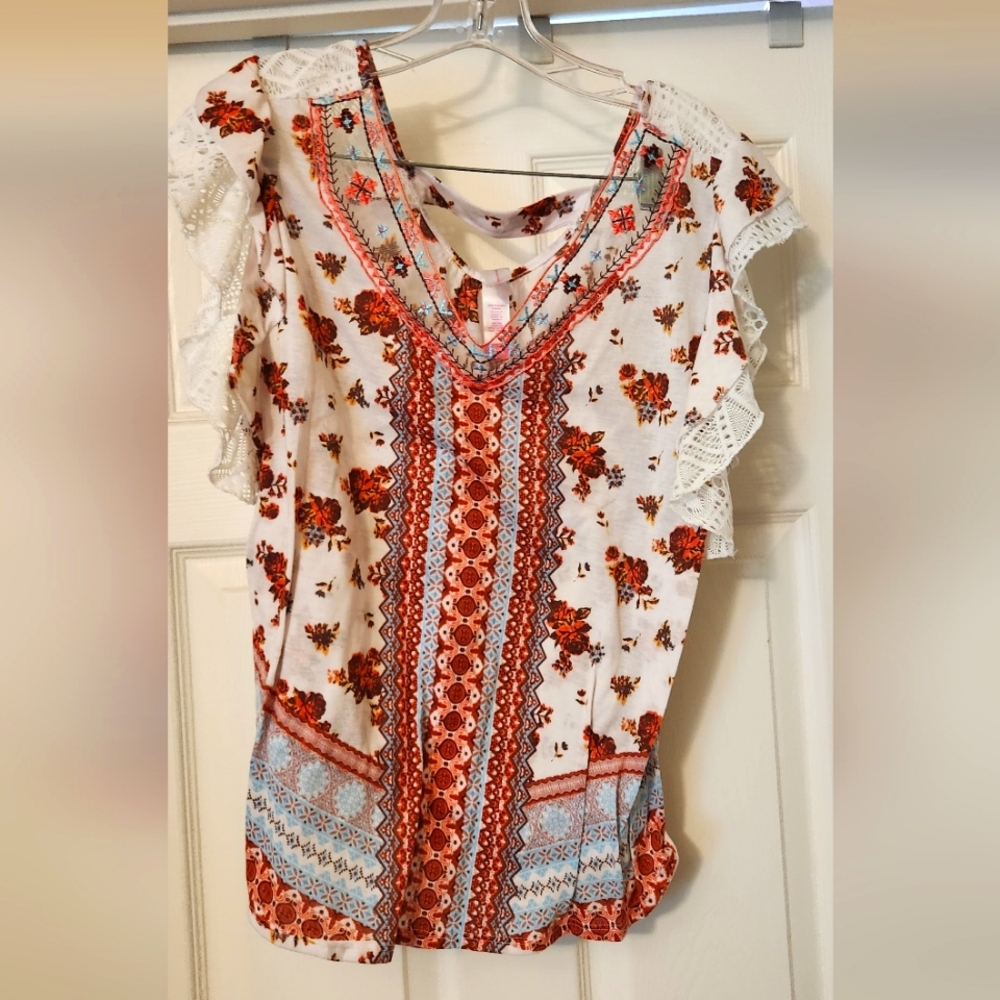 Xhilaration,  XL, white floral blouse